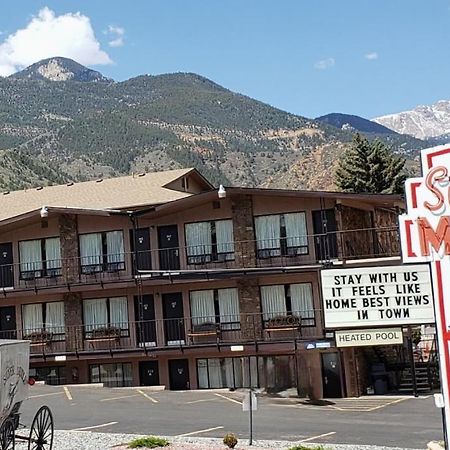 Silver Saddle Motel มานิทูสปริงส์ ภายนอก รูปภาพ