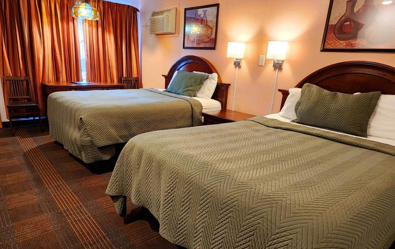Silver Saddle Motel มานิทูสปริงส์ ภายนอก รูปภาพ