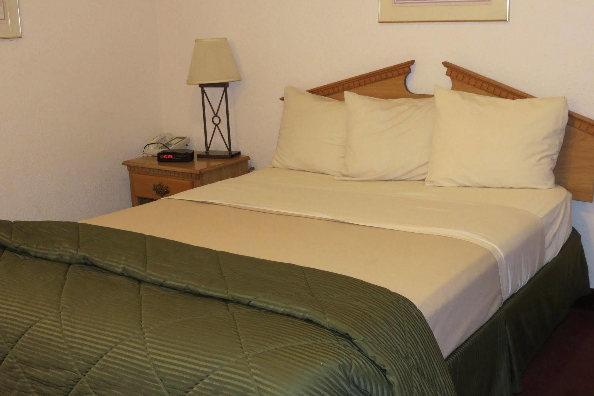 Silver Saddle Motel มานิทูสปริงส์ ภายนอก รูปภาพ